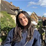 Profesora de Lengua Castellana y Literatura y también imparto de Inglés.